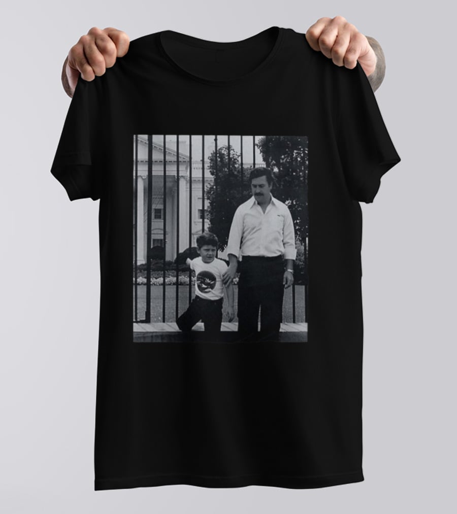 Acwt In Plain Sight White House Visit Snapshot T-Shirt
