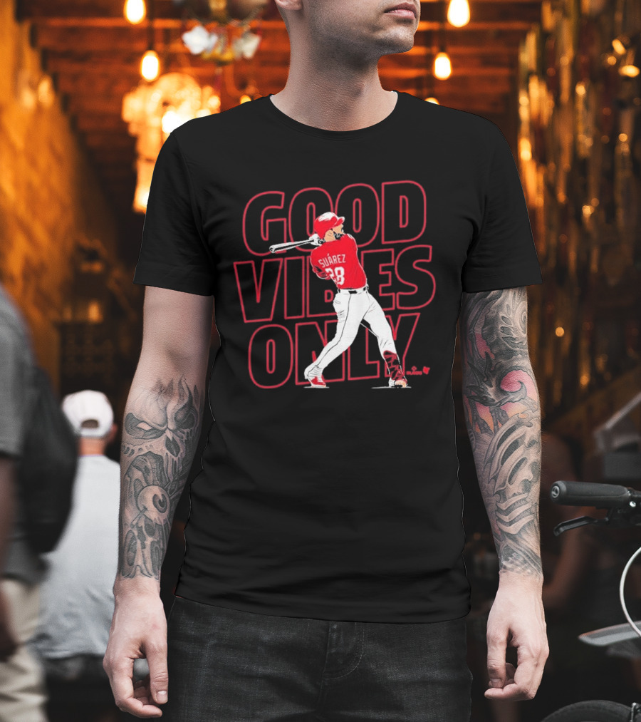 Eugenio Suárez Good Vibes Only Cincinnati Baseball Player Swinging 28 T-Shirt