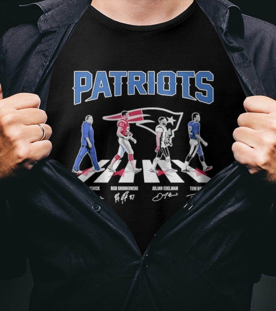 New England Patriots Abbey Road Bill Belichick Rob Gronkowski Julian Edelman Tom Brady Parade T-Shirt