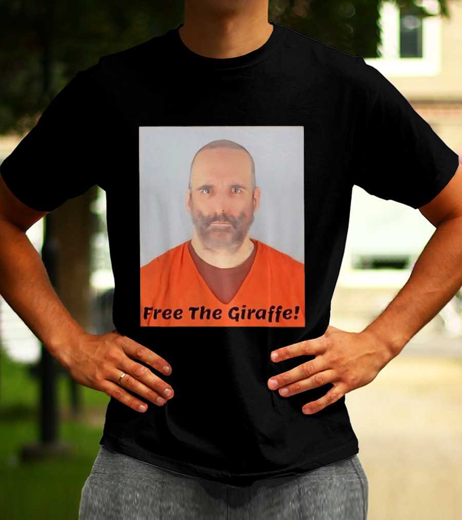 Free The Giraffe Shot Funny Jail Photo T-Shirt