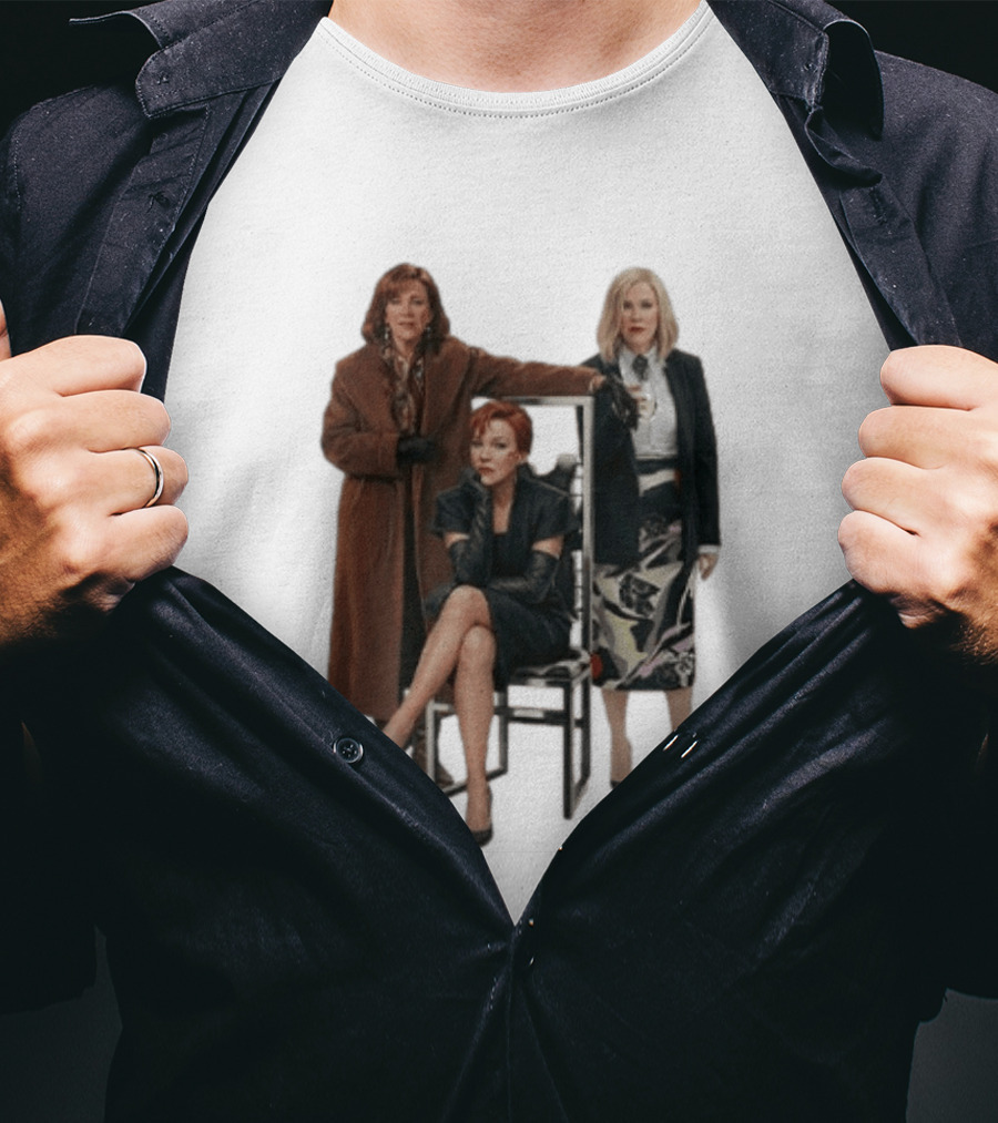 Catherine O'Hara Moira Schitt's Creek Iconic Fashion Ensemble T-Shirt