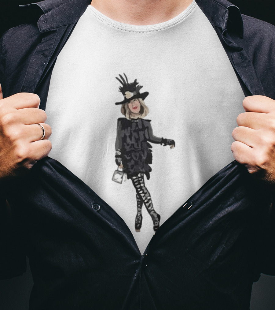 Catherine O'Hara Moira Rose Eccentric Fashion Style Iconic Outfit T-Shirt