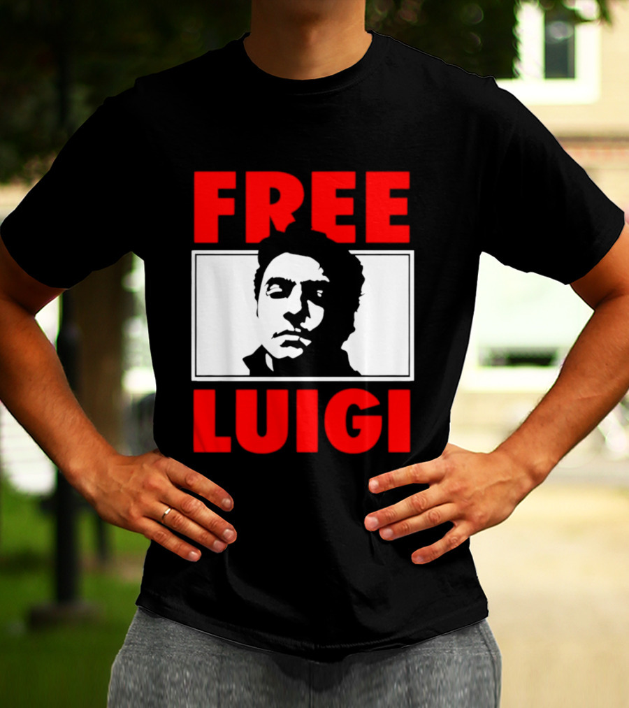 Free Luigi Mangione Shot Face Red T-Shirt