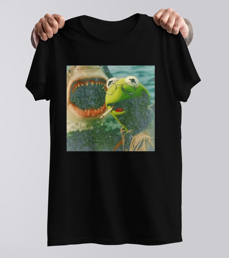 Chicago Wolves Skull Hockey Helmet T-Shirt