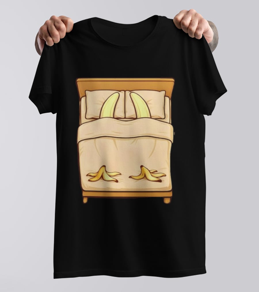 Funny Banana In Bed Sleeping Humor T-Shirt