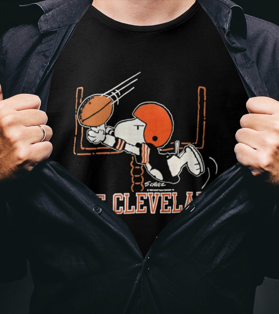 Joe Cleveland Browns Football Peanuts Comic T-Shirt