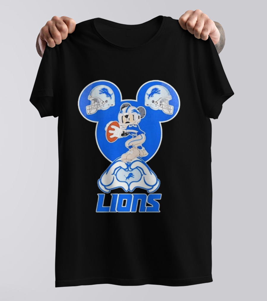 Detroit Lions Mickey Mouse Football Heart Helmets T-Shirt