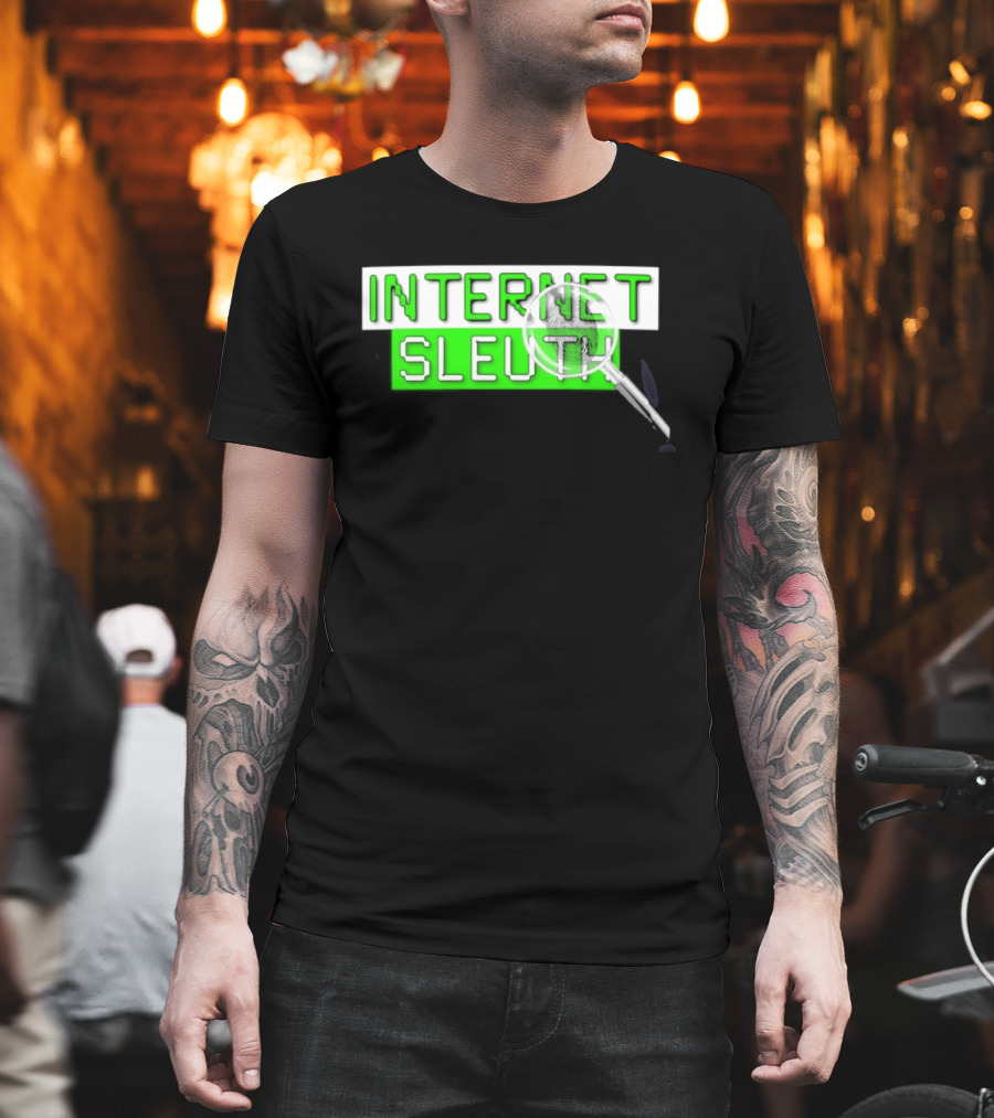 Internet Sleuth Magnifying Glass Green T-Shirt
