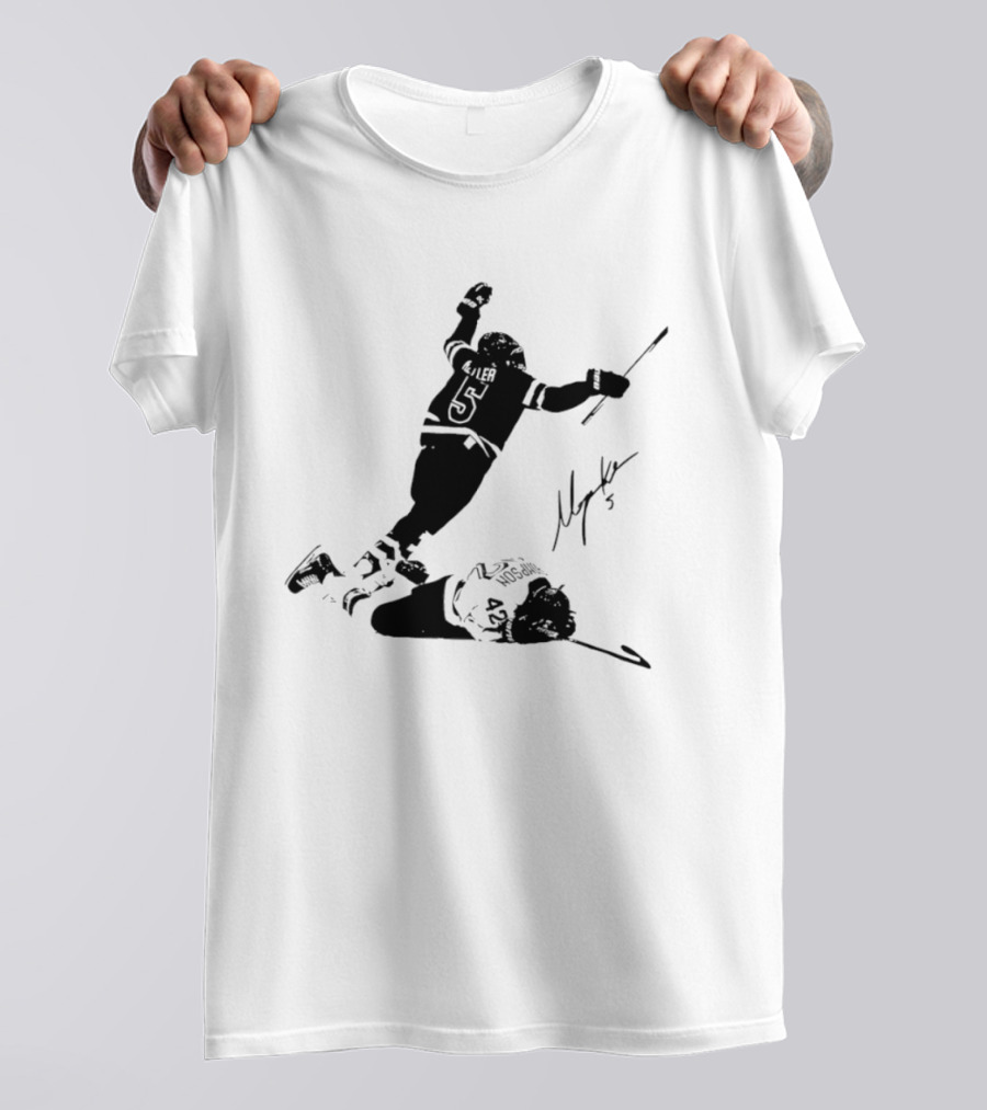 Hilary Knight USA Hockey Signature Silhouette Celebration T-Shirt