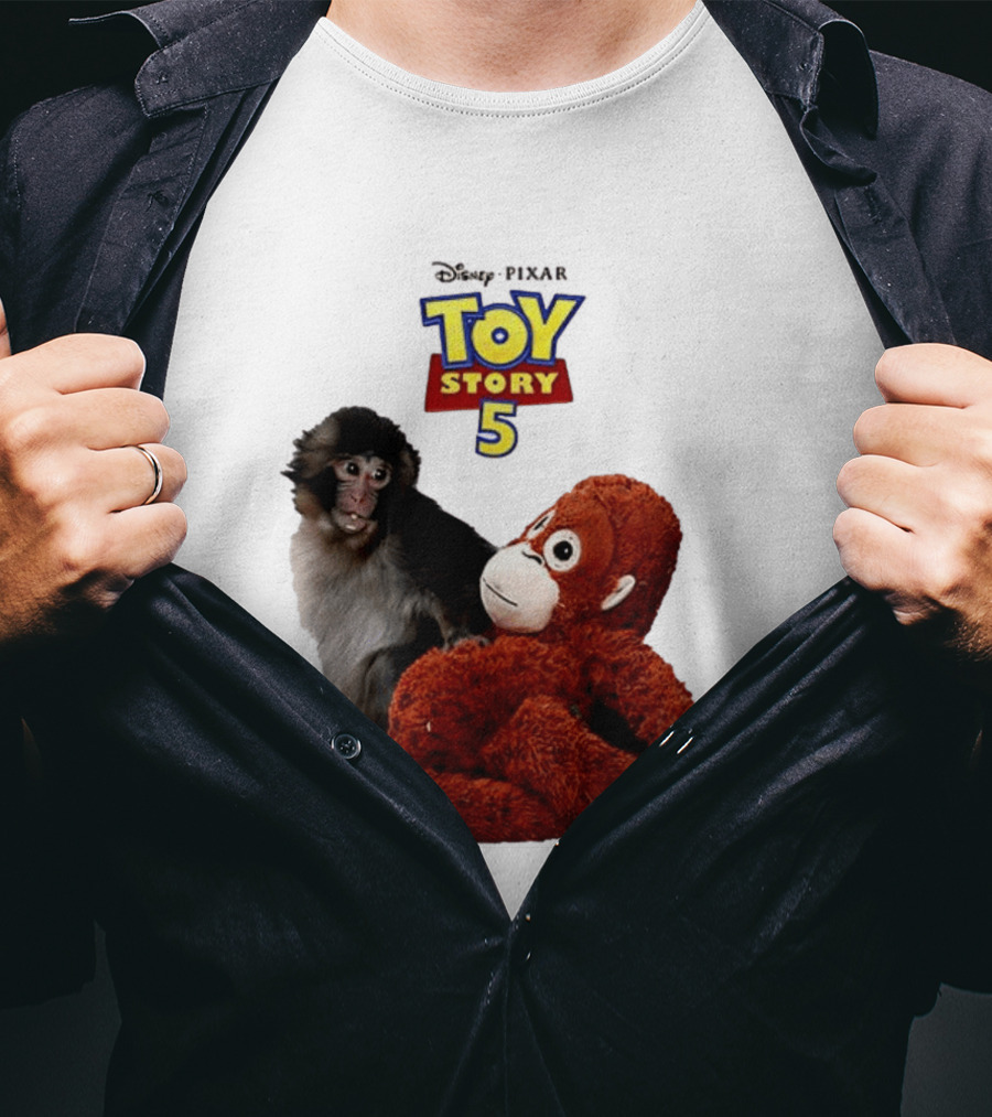 Disney Pixar Toy Story 5 Macaco Punch Stuffed Monkey T-Shirt