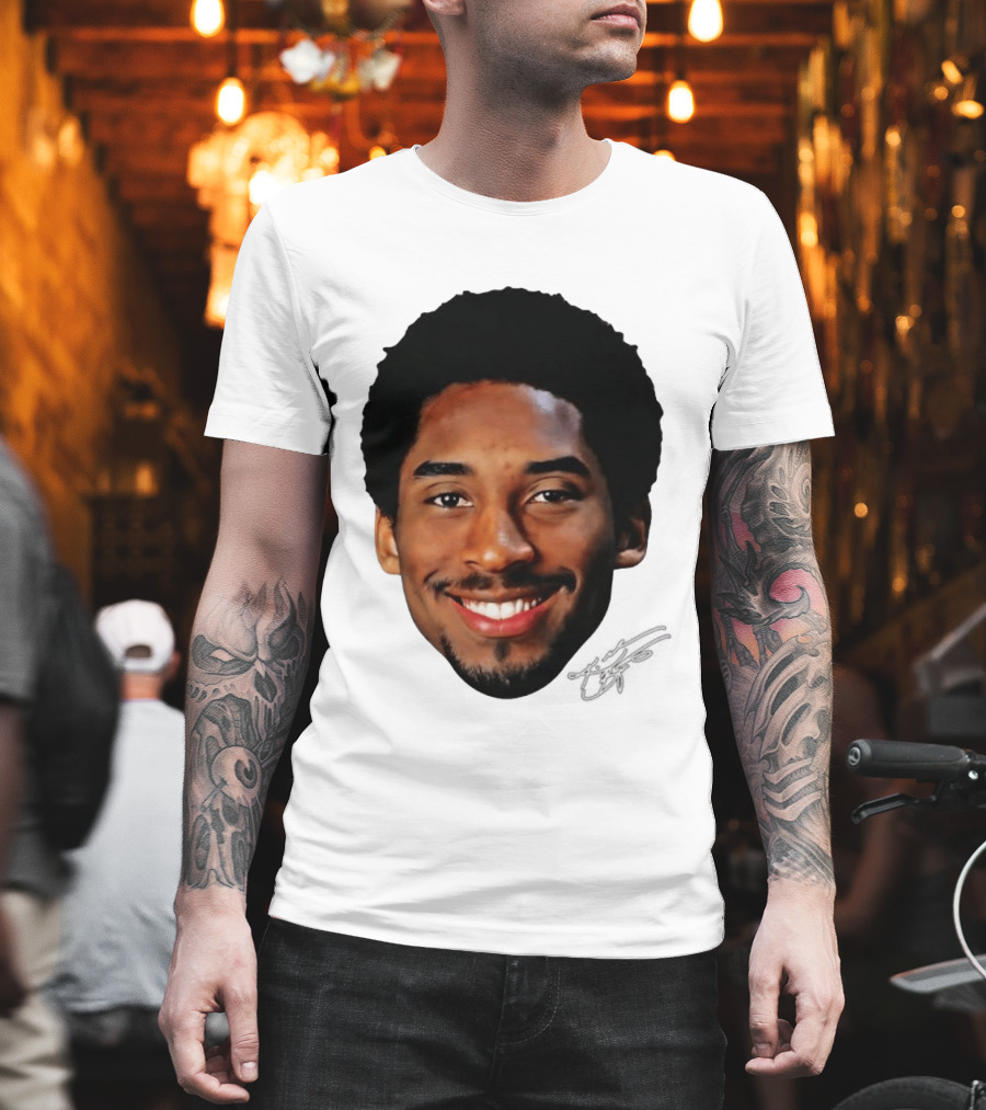 Kobe Bryant Big Face All Smiles NBA Legend T-Shirt