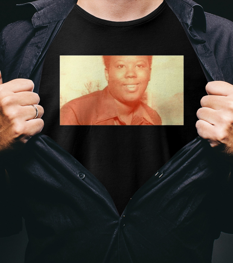King Harris Mom Picture T-Shirt