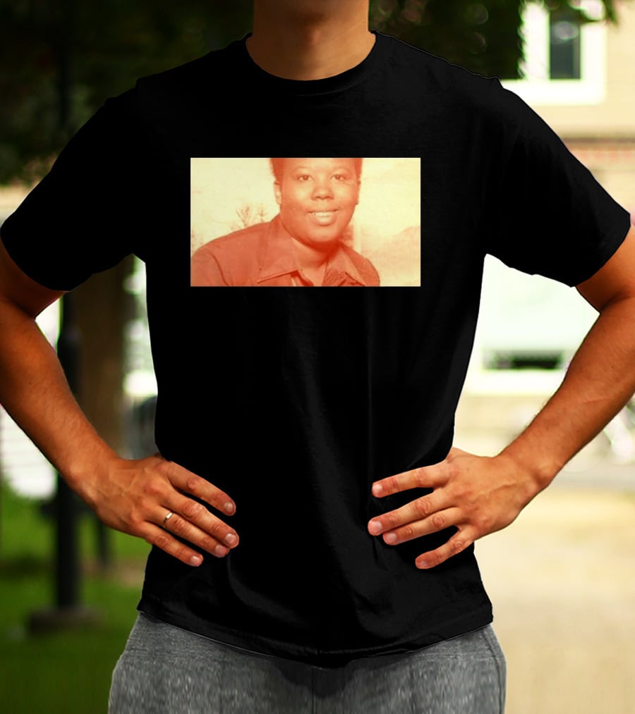 King Harris Mom Picture T-Shirt