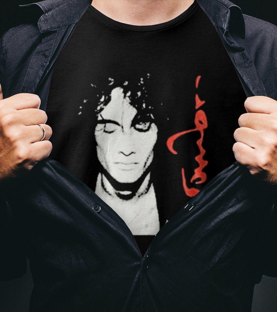 Sombr Facecard Tea Abstract Monochrome Red Accents T-Shirt