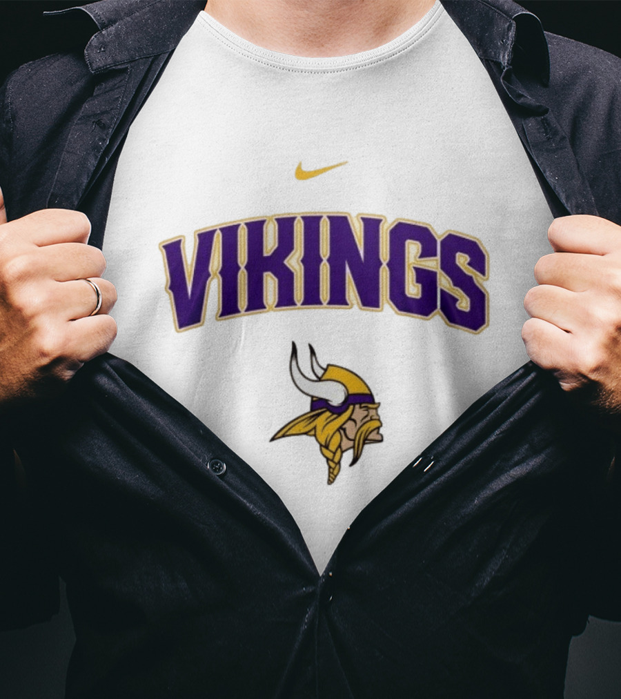 Snoopy Charlie Brown Vikings Armor Of God Let's Go Vikings Nike Minnesota Vikings T-Shirt