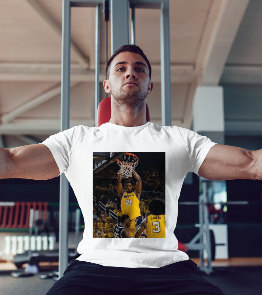 Morez Johnson Jr. Dunk Michigan Vs Carr Cadeau Basketball Moment T-Shirt