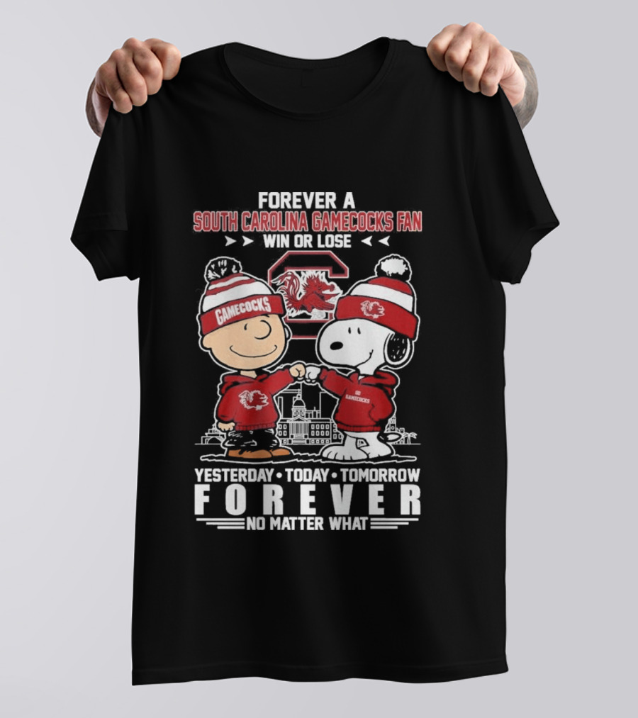 Snoopy Forever A South Carolina Gamecocks Fan Yesterday Today Tomorrow T-Shirt