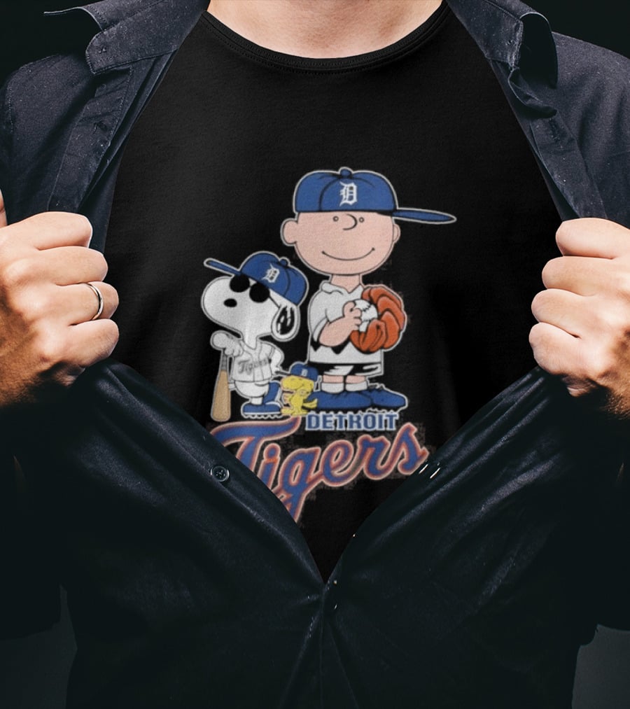 2026 Snoopy Charlie Brown Detroit Tigers Baseball T-Shirt