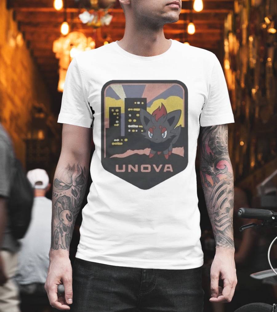 Unova Pokémon Zorua City Nightscape T-Shirt