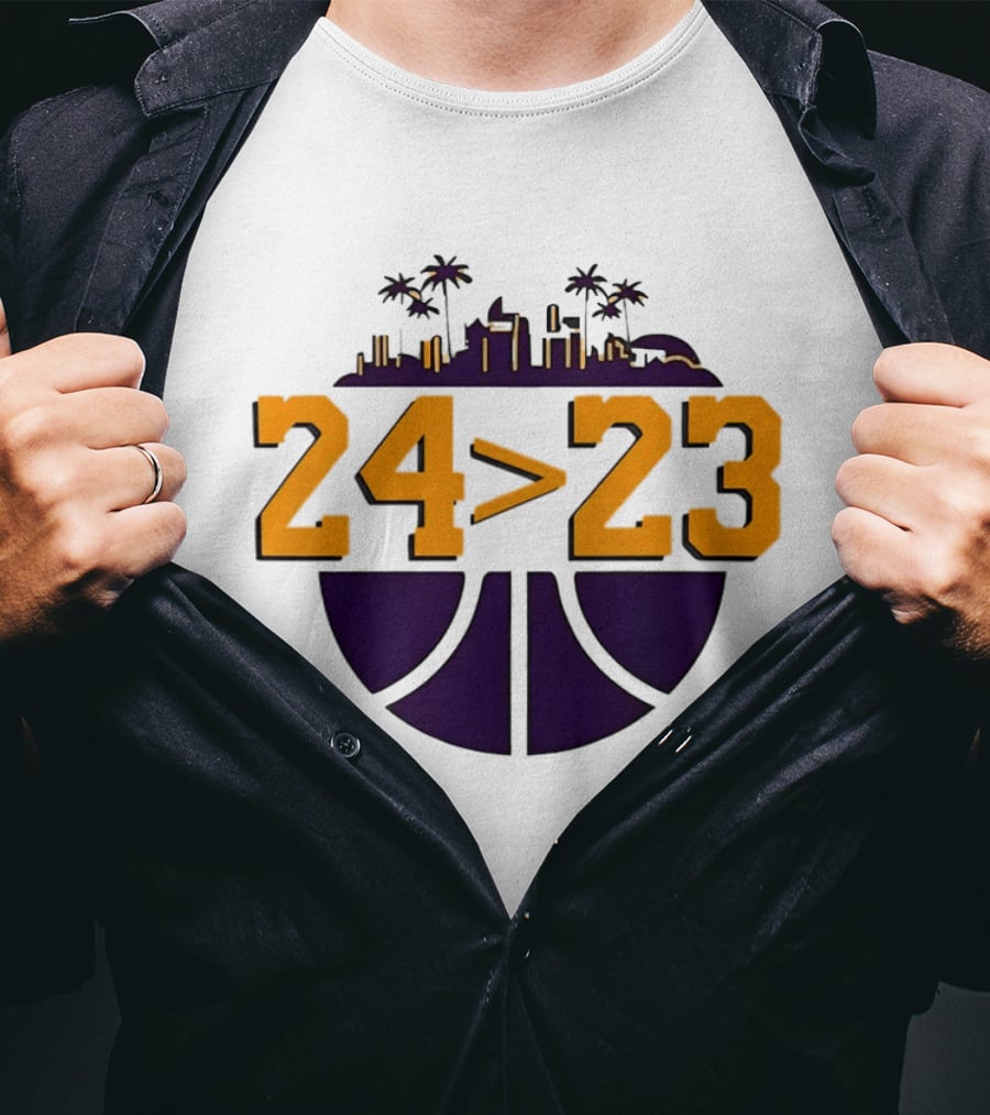 Kobe Bryant LeBron James 24 Greater Than 23 Basketball Skyline T-Shirt
