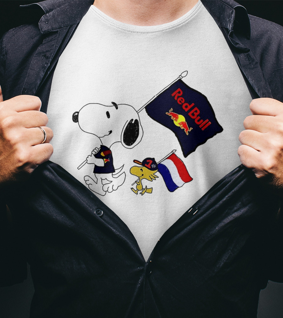 Snoopy Woodstock Red Bull Racing F1 Flag Peanuts Character Collaboration T-Shirt