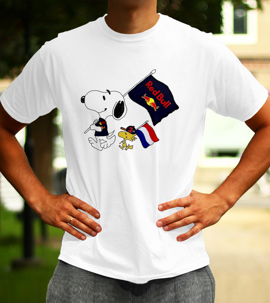 Snoopy Woodstock Red Bull Racing F1 Flag Peanuts Character Collaboration T-Shirt