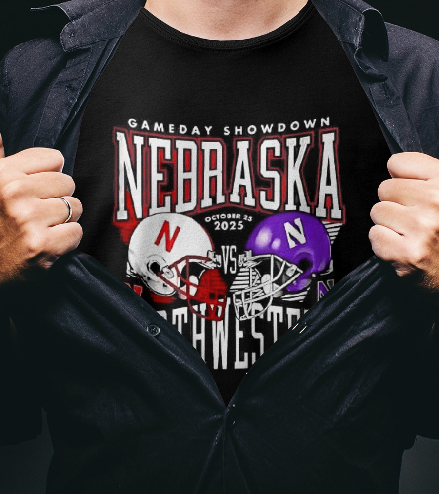 Nebraska Cornhuskers Northwestern Wildcats Gameday Showdown 2025 Helmet Matchup T-Shirt