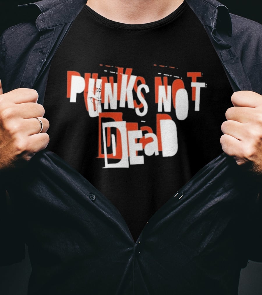 Punks Not Dead 76 26 Distorted T-Shirt