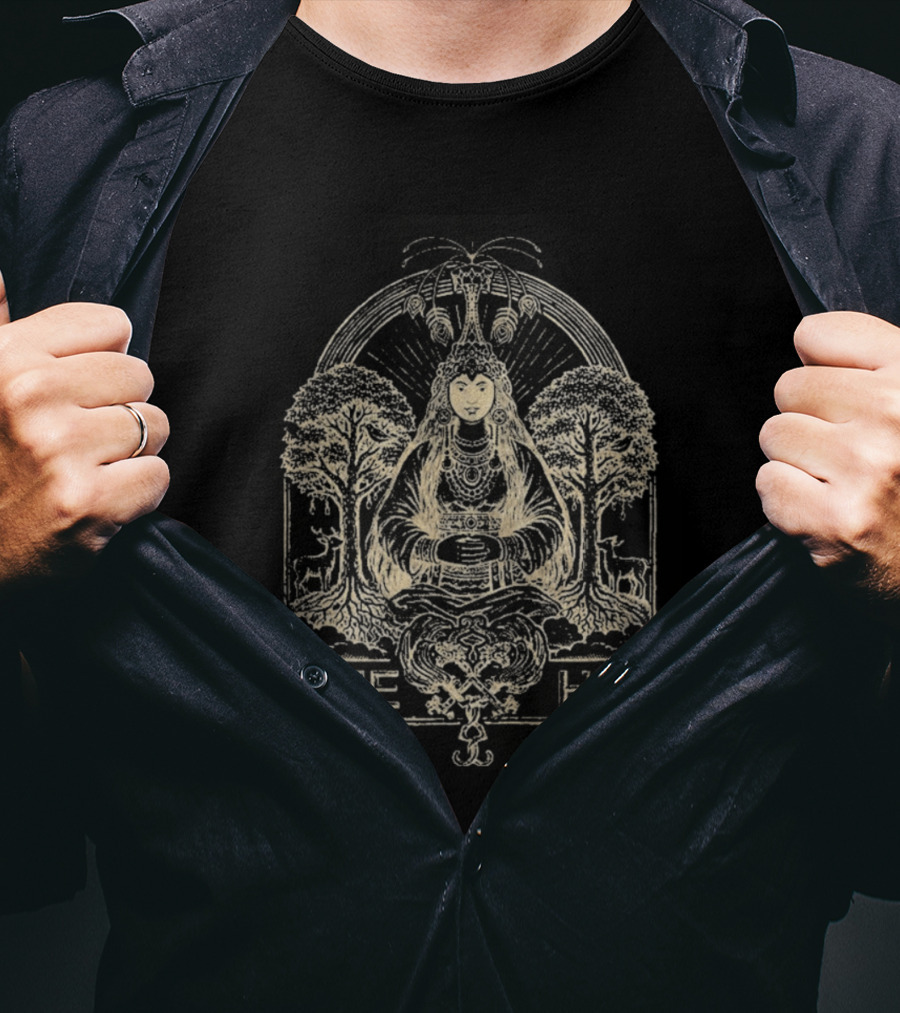 The Hu Mongol Queen Mandala T-Shirt
