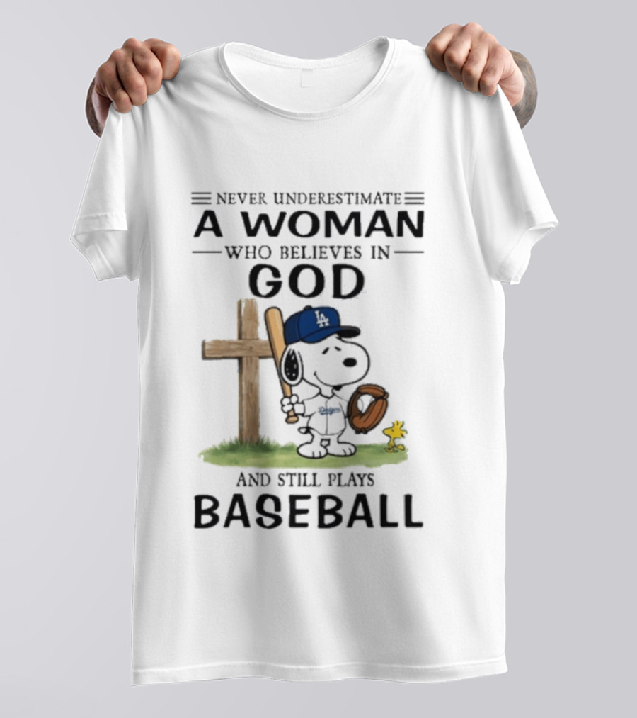 Peanuts Los Angeles Dodgers Baseball Woman Believes In God Charlie Brown Woodstock T-Shirt