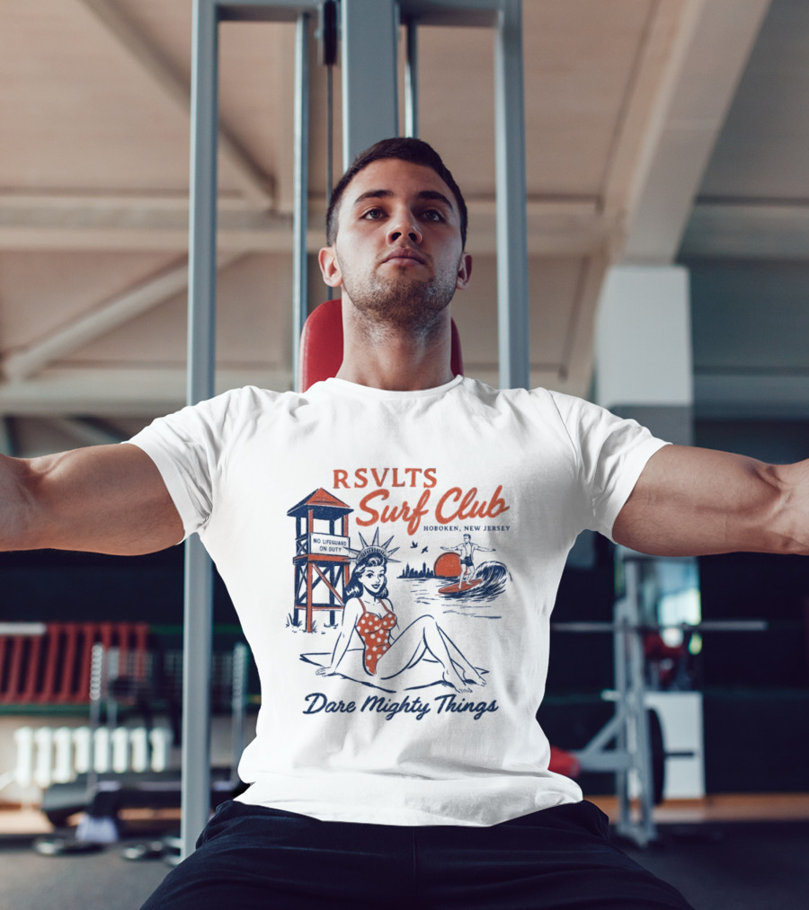 RSVLTS Surf Club Hoboken New Jersey Dare Mighty Things Statue Of Liberty Surfing Vintage Beach Scene T-Shirt