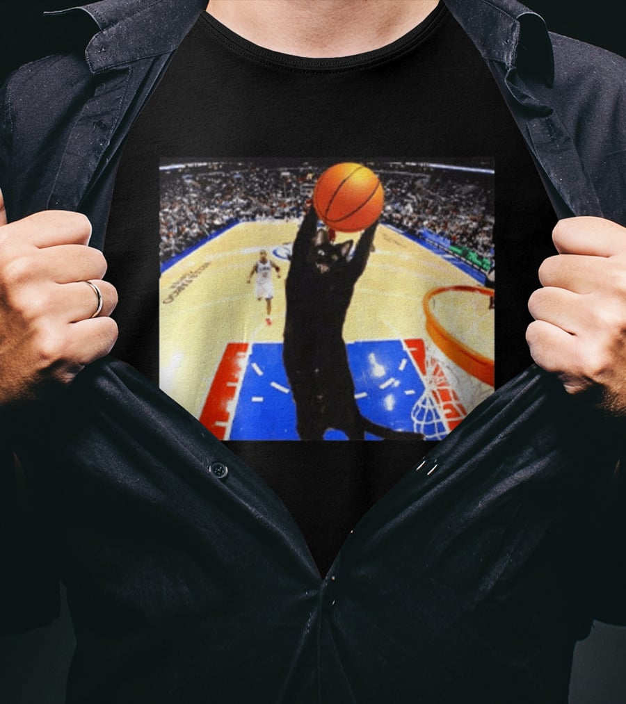 Jarrett Allen Cat Dunking Basketball On Court T-Shirt