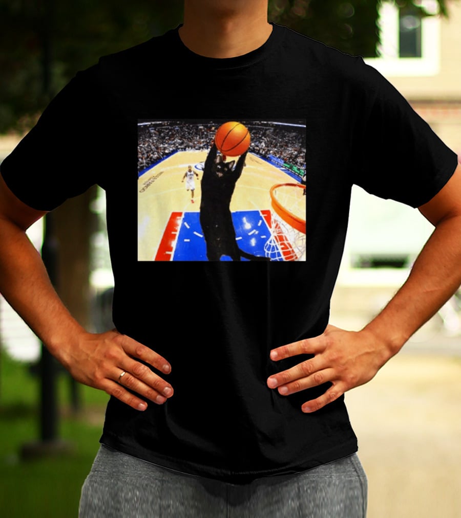 Jarrett Allen Cat Dunking Basketball On Court T-Shirt