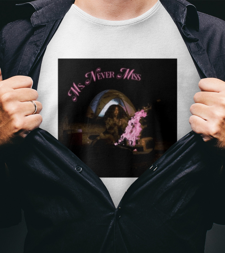 SZA Ms Never Miss Camping Single Cover T-Shirt