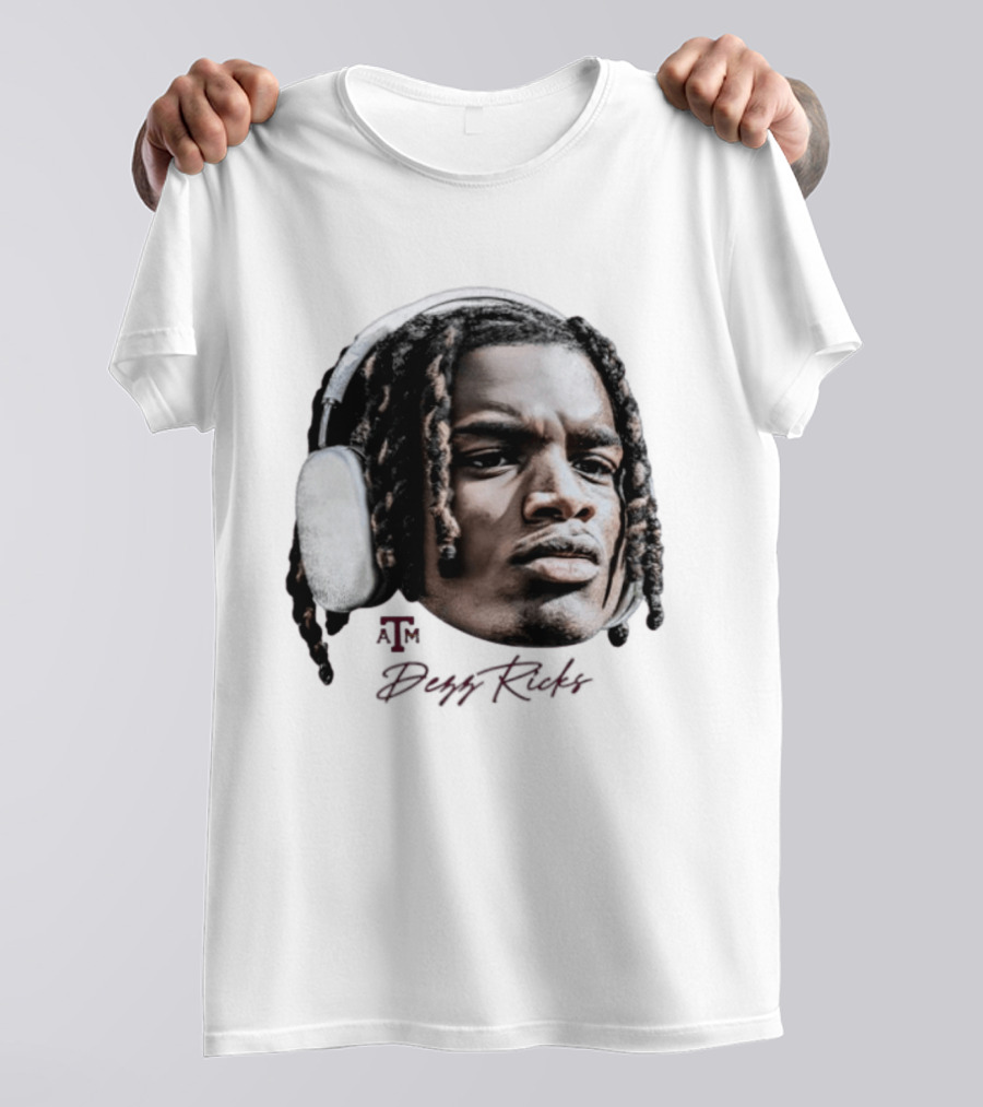 NCAA Football Texas A&M Aggies Dezz Ricks Game Face Headphones T-Shirt