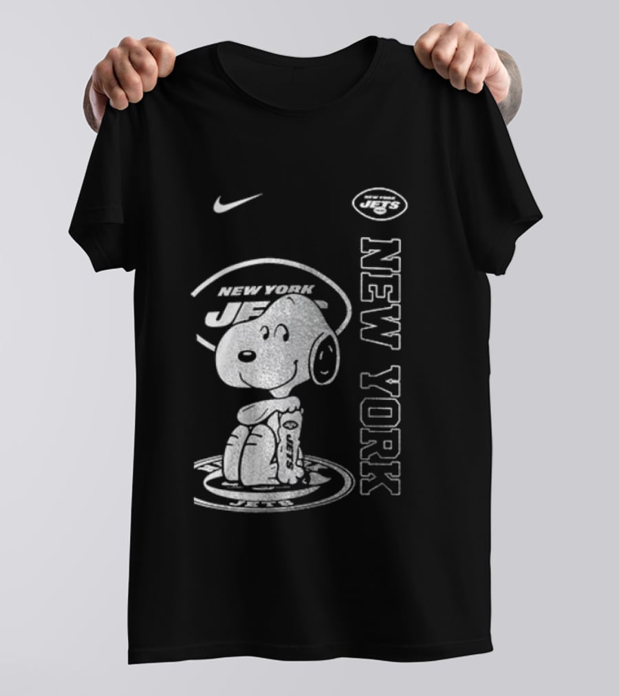 New York Jets Snoopy Yes I'm Old Thank You For The Memories T-Shirt