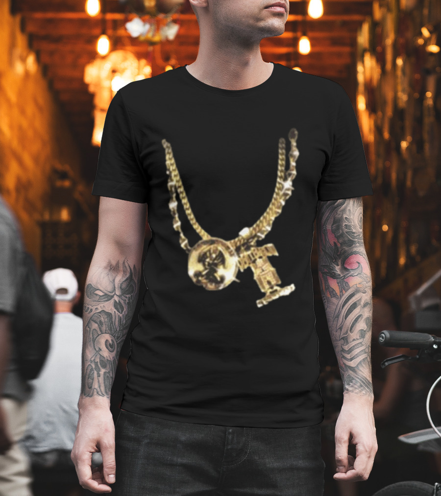 2Pac Gold Necklace Iconic Hip Hop Jewelry T-Shirt