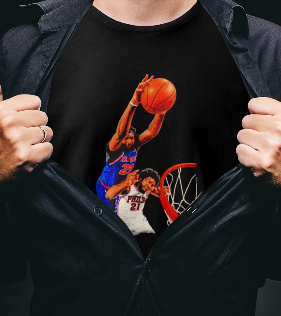 New York Knicks Mitchell Robinson Dunking On Philadelphia 2026 T-Shirt