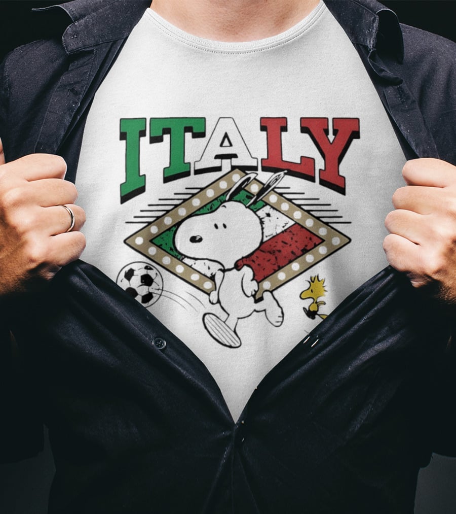 Italy Snoopy Woodstock Peanuts Soccer Team T-Shirt