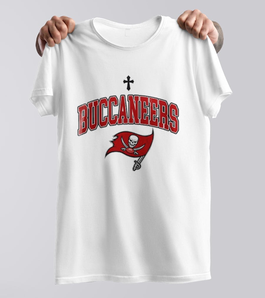 Tampa Bay Buccaneers Jesus Cross Skull Flag Lifetime Member T-Shirt