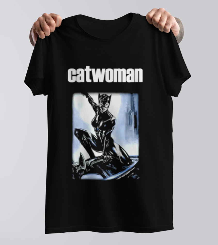 Catwoman Selina Kyle DC Comics Gotham Stealth Pose T-Shirt
