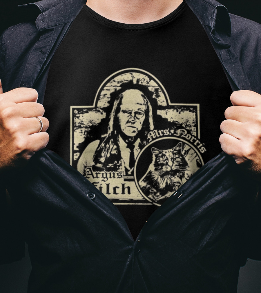 Mr. Argus Filch Và Mrs. Norris Witch World Caretaker And Cat T-Shirt