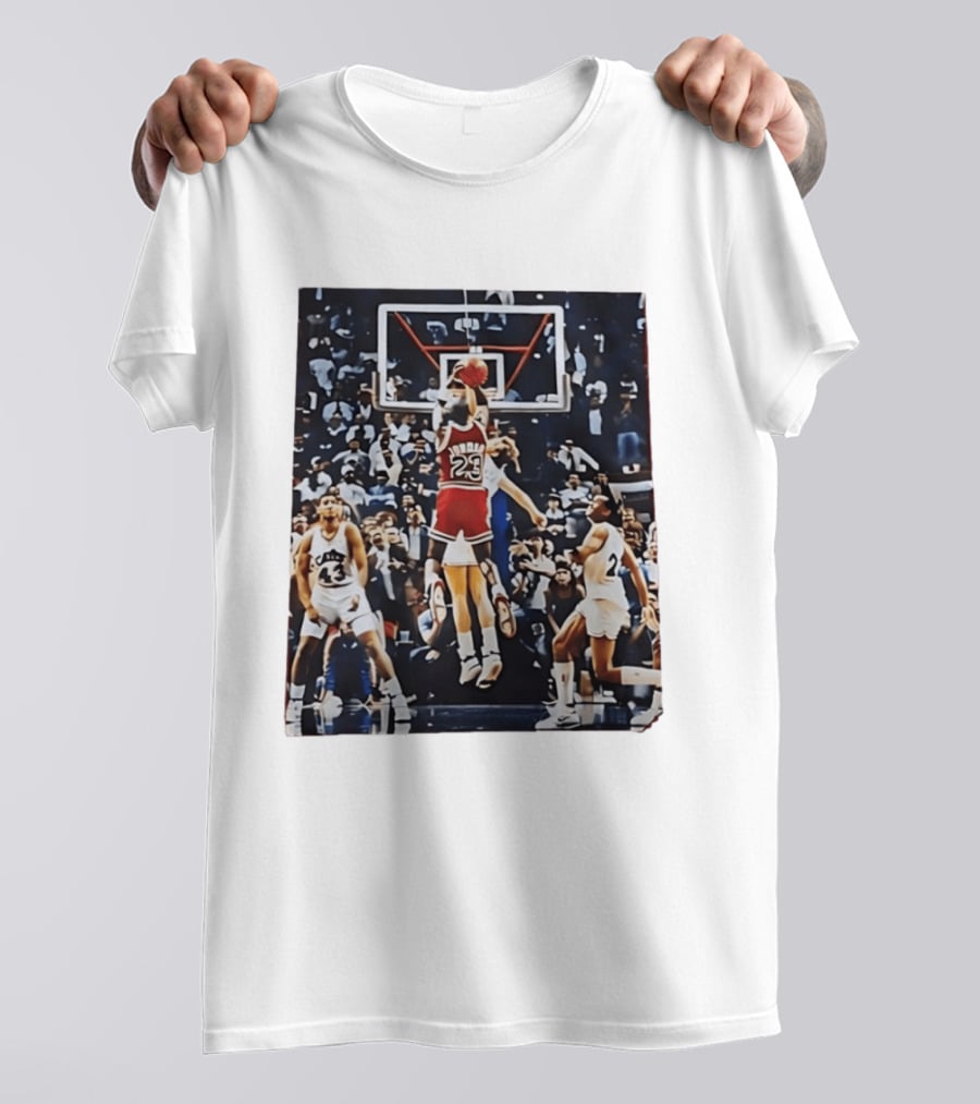 Michael Jordan 23 Chicago Bulls Iconic Basketball Moment T-Shirt