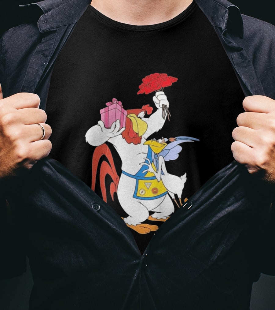 Foghorn Leghorn Miss Prissy Holding Roses And Gift Valentine Looney Tunes T-Shirt