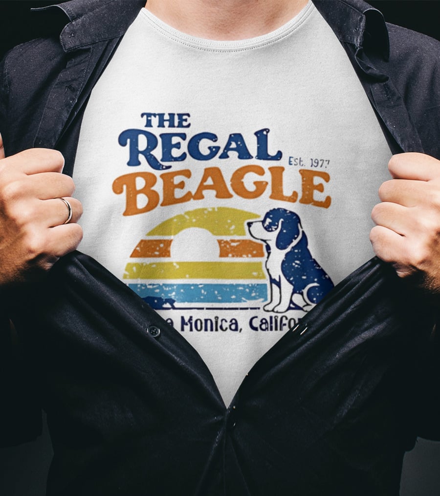 The Regal Beagle Santa Monica California Est 1977 Sunset Dog T-Shirt