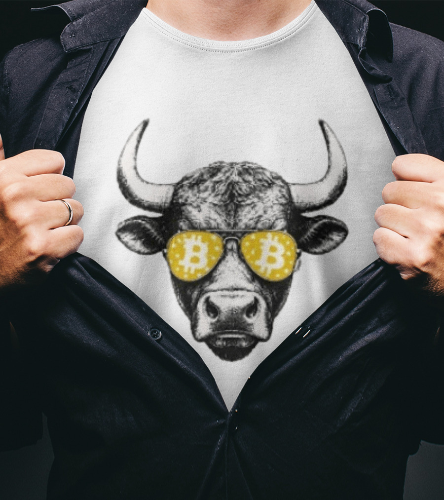Bitcoin Is For The Bulls Cryptocurrency Enthusiast T-Shirt