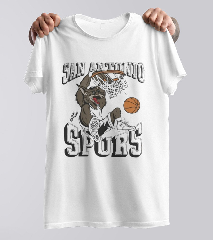 San Antonio Spurs Basketball Dunking T-Shirt
