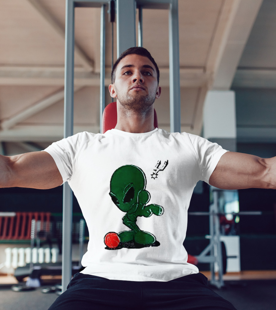 San Antonio Spurs Alien Basketball Dribble T-Shirt
