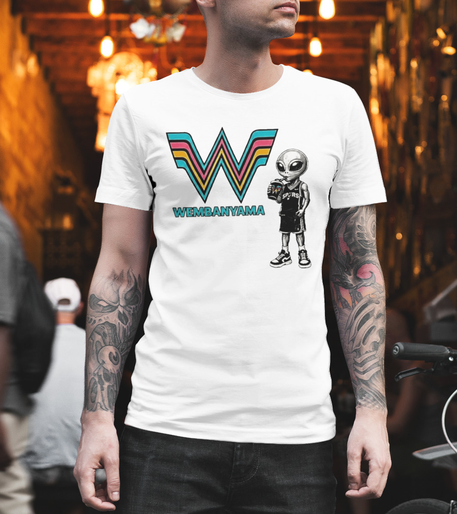 San Antonio Spurs Wembanyama Alien Drinking Spurs T-Shirt