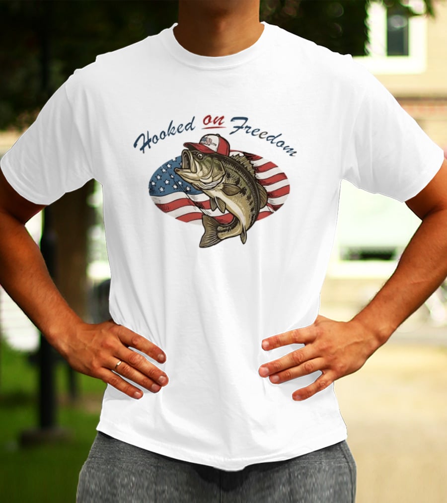 Hooked On Freedom American Flag 1776 250th Anniversary Bass Fish USA Hat Stars And Stripes T-Shirt
